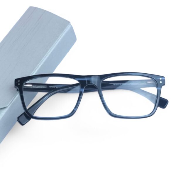 Eyeglass