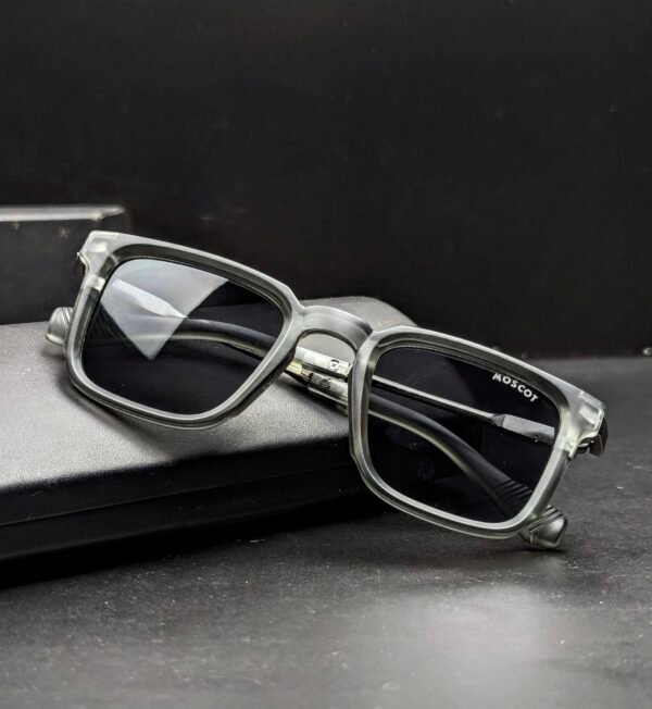 01 Premium Moscot Sunglasses in Deep Green Color