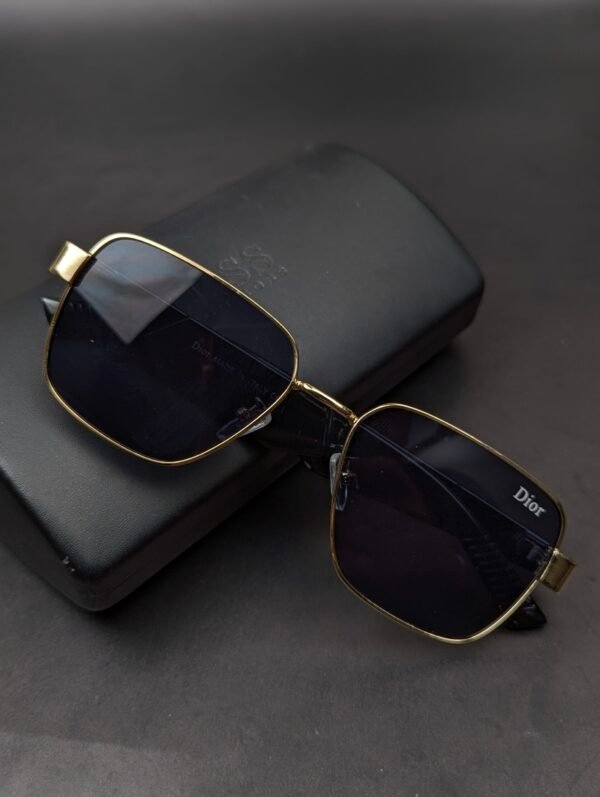 01 Dior Signature Square Sunglasses – Black Gradient Edition