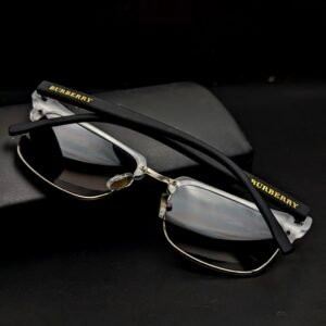 04 BURBERRY fashions Premium quality unisex sunglasses