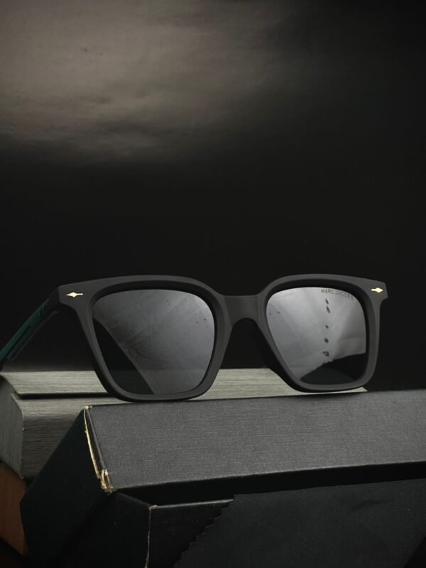 Luxury Smart Sunglasses with Wireless Speakers - Vintage Style Unisex Audio Eyewear